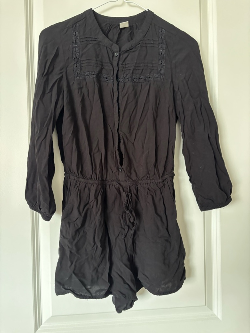 Old Navy Black Long-Sleeve Romper